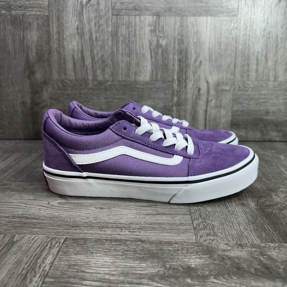 Vans‎ Ward Sneakers Kids 2.5 Purple Suede Canvas Low Top NEW
